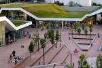 Commercial space landscape promotes roof greening of shopping center