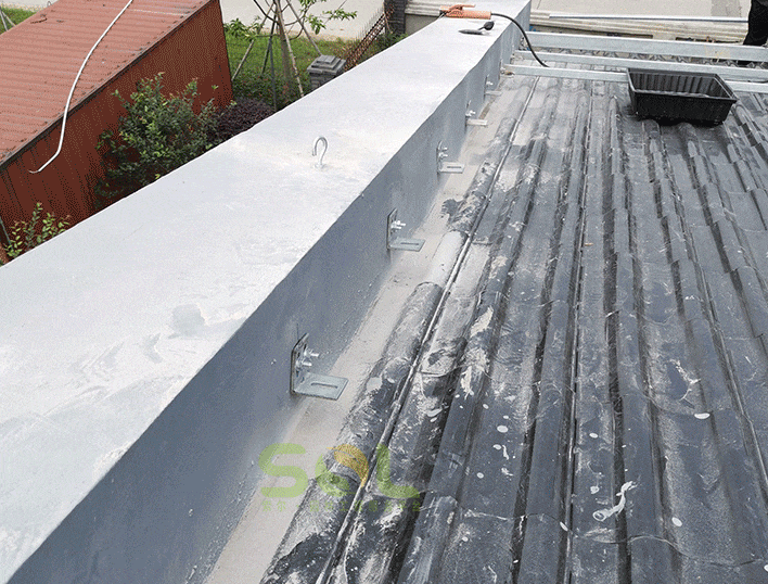 Installation process of roof greening