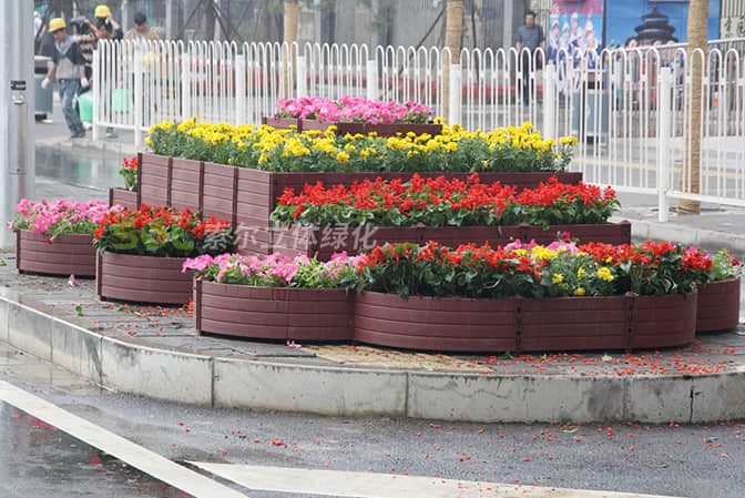 Road street landscape upgrade 2 bus stop